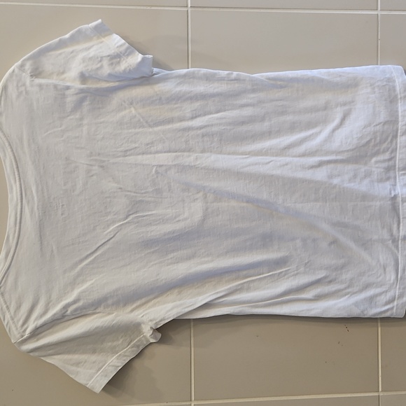 North Face Tee - Picture 2 of 2